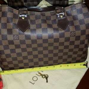 Louis Vuitton Speedy